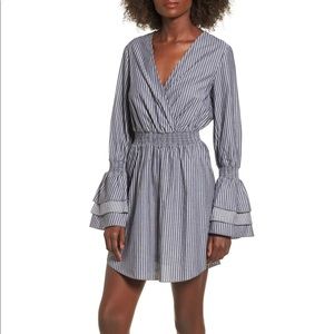 NWT Ruffle Sleeve Dress